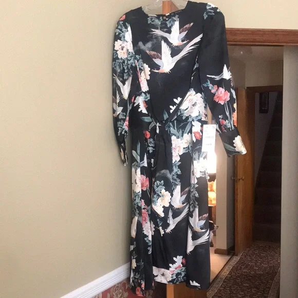 NWT ZARA MIDI BIRD DRESS WITH TIED WAIST. SIZE XS. - Picture 2 of 16